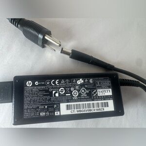 ORIGINAL HP AC ADAPTER 608425-003. Used Untested.  ￼